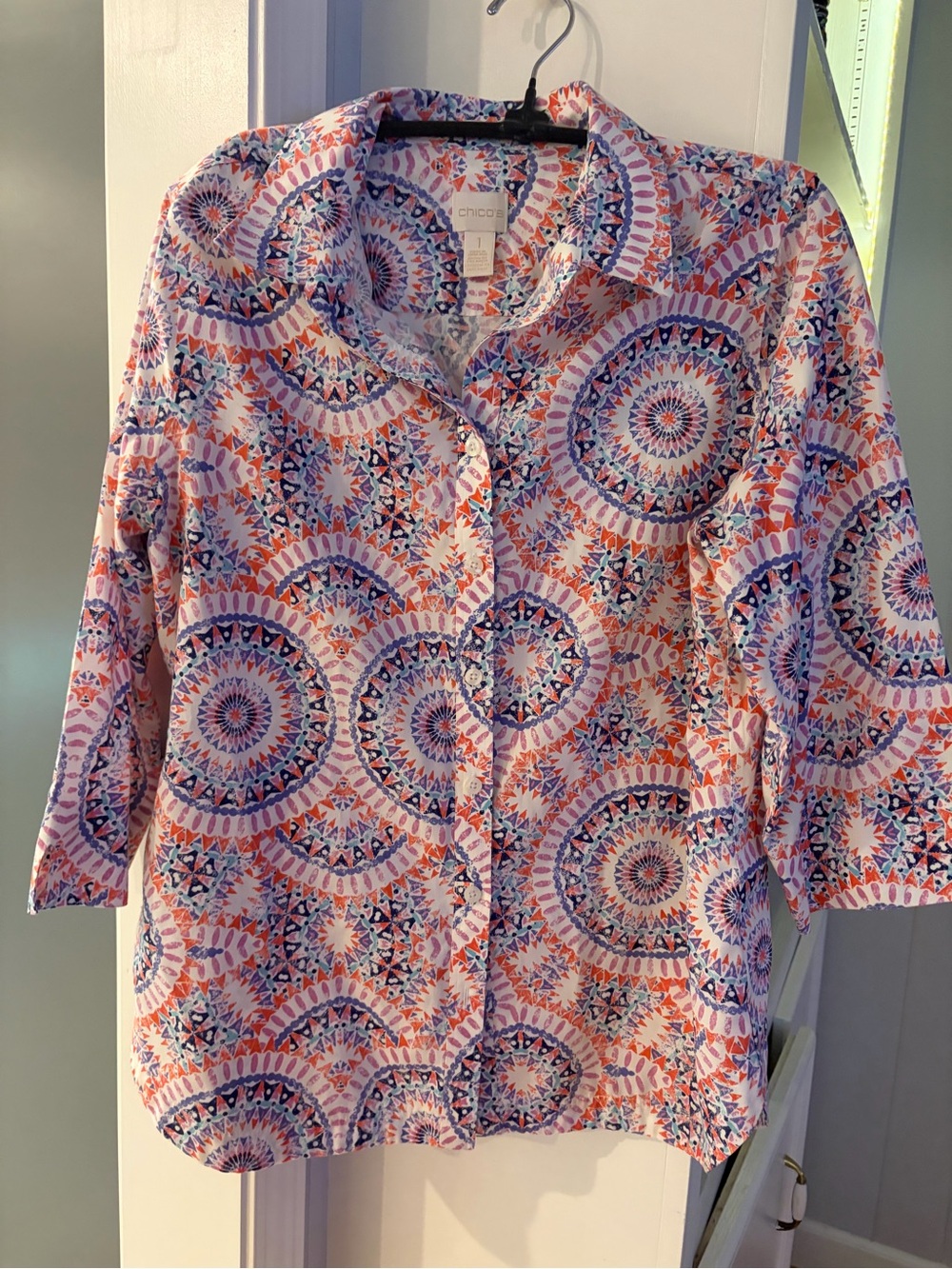 Chico's no-iron Pink and Purple Medallion Button-Down Shirt size 1